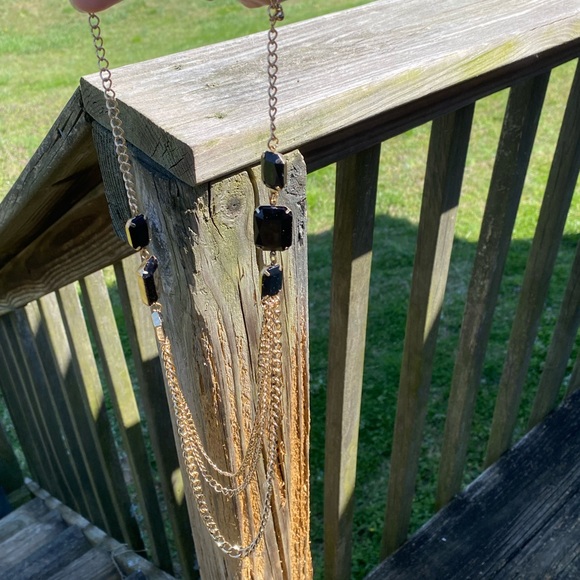 Statement necklace Long chain triple strand necklace gold tone faux black stones - Picture 5 of 13